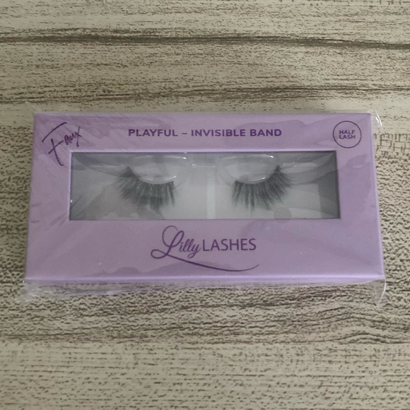 Set of 3 Lilly Lashes Faux Playful - Invisible Band Half Lash - Picture 1 of 4